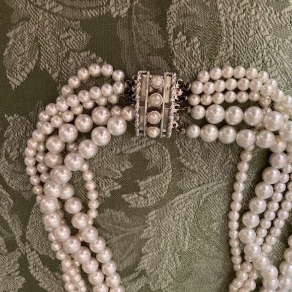 Sarah Coventry Five Strand Contessa 3 in 1 Faux Pearl Necklace - Picture 8 of 12